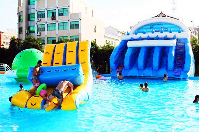 九龙坡儿童游泳池